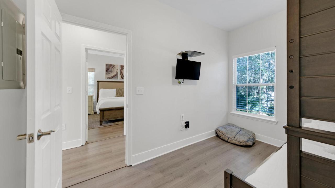 Pelican House - Newly Remodeled, Professionally Decorated, Only About 1 Mile To Seaside! Santa Rosa Beach Extérieur photo