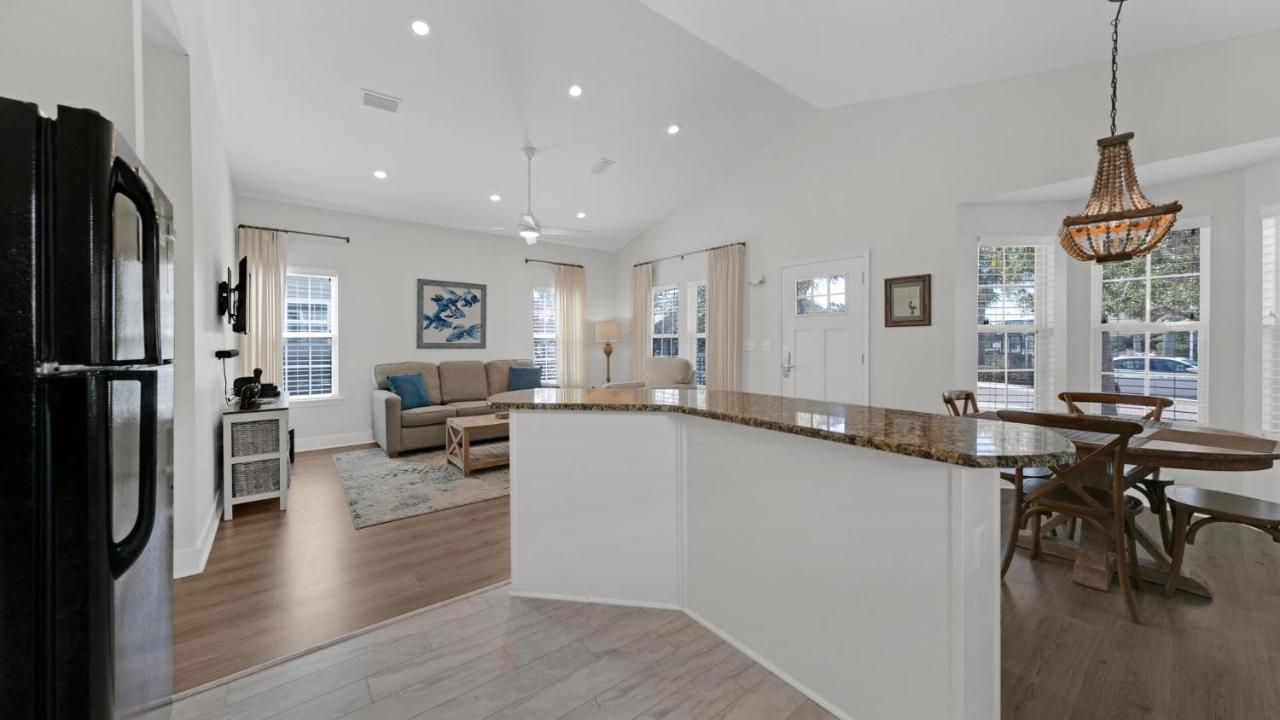 Pelican House - Newly Remodeled, Professionally Decorated, Only About 1 Mile To Seaside! Santa Rosa Beach Extérieur photo